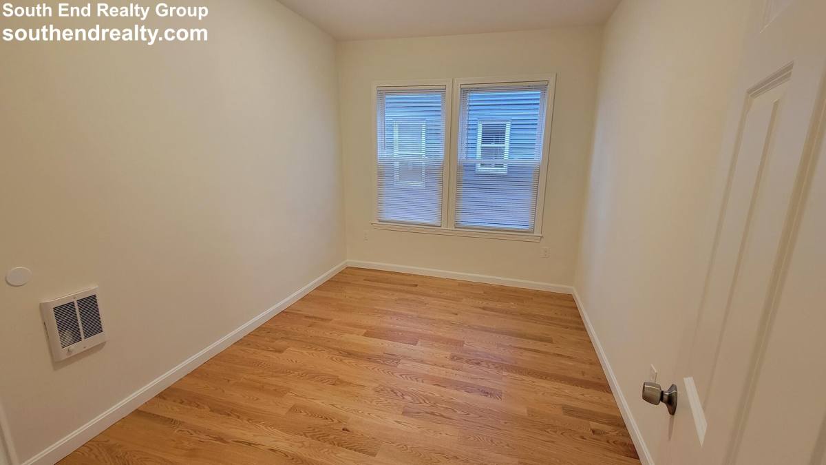 Apartment for rent at 920 Hyde Park Ave #1, Hyde Park, MA 02136