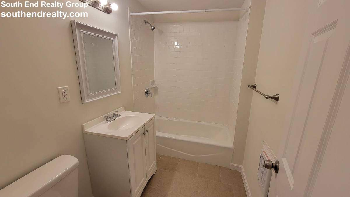 Apartment for rent at 920 Hyde Park Ave #1, Hyde Park, MA 02136