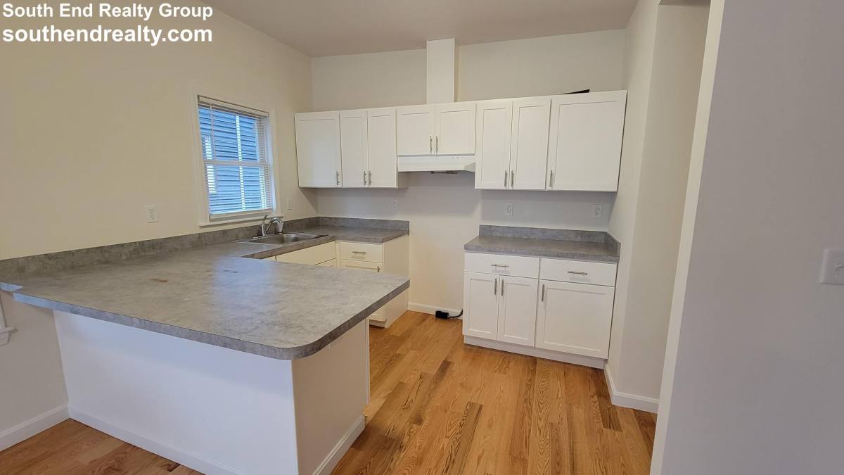 Apartment for rent at 920 Hyde Park Ave #1, Hyde Park, MA 02136