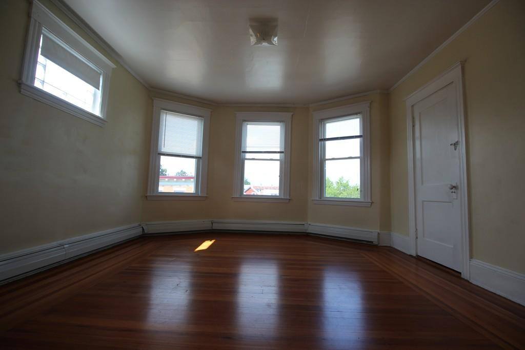 Apartment for rent at 14 Chase St #4, Salem, MA 01970