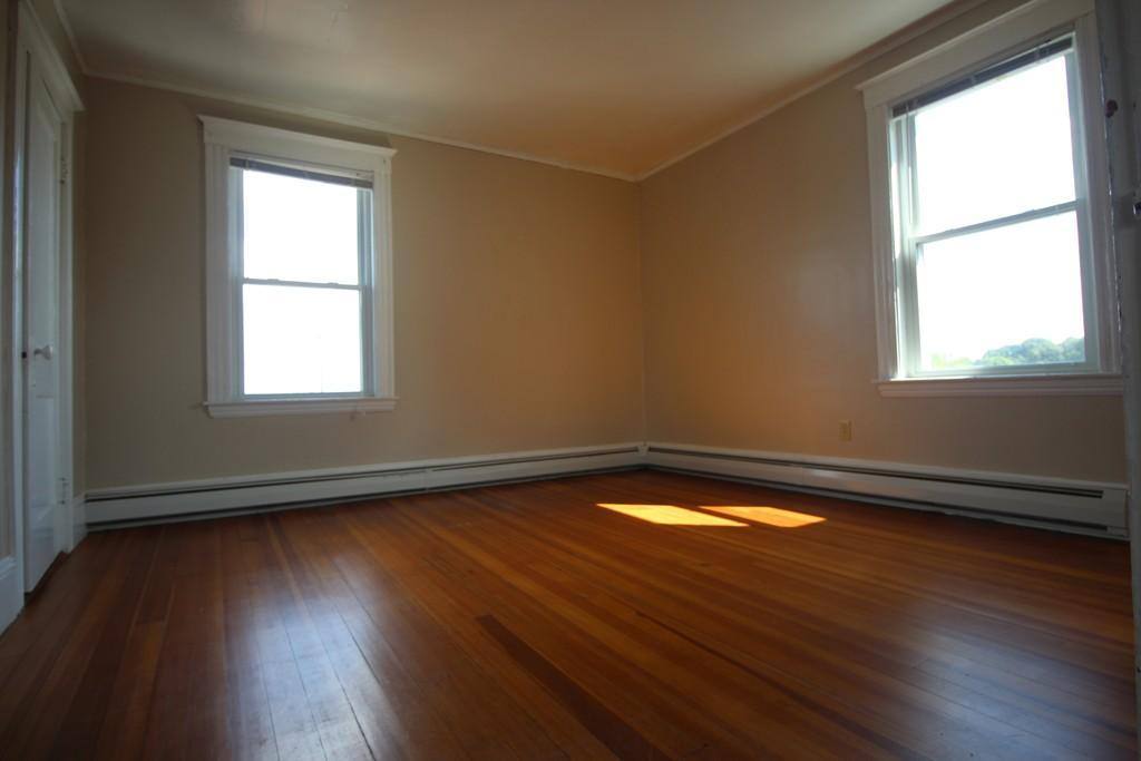 Apartment for rent at 14 Chase St #4, Salem, MA 01970