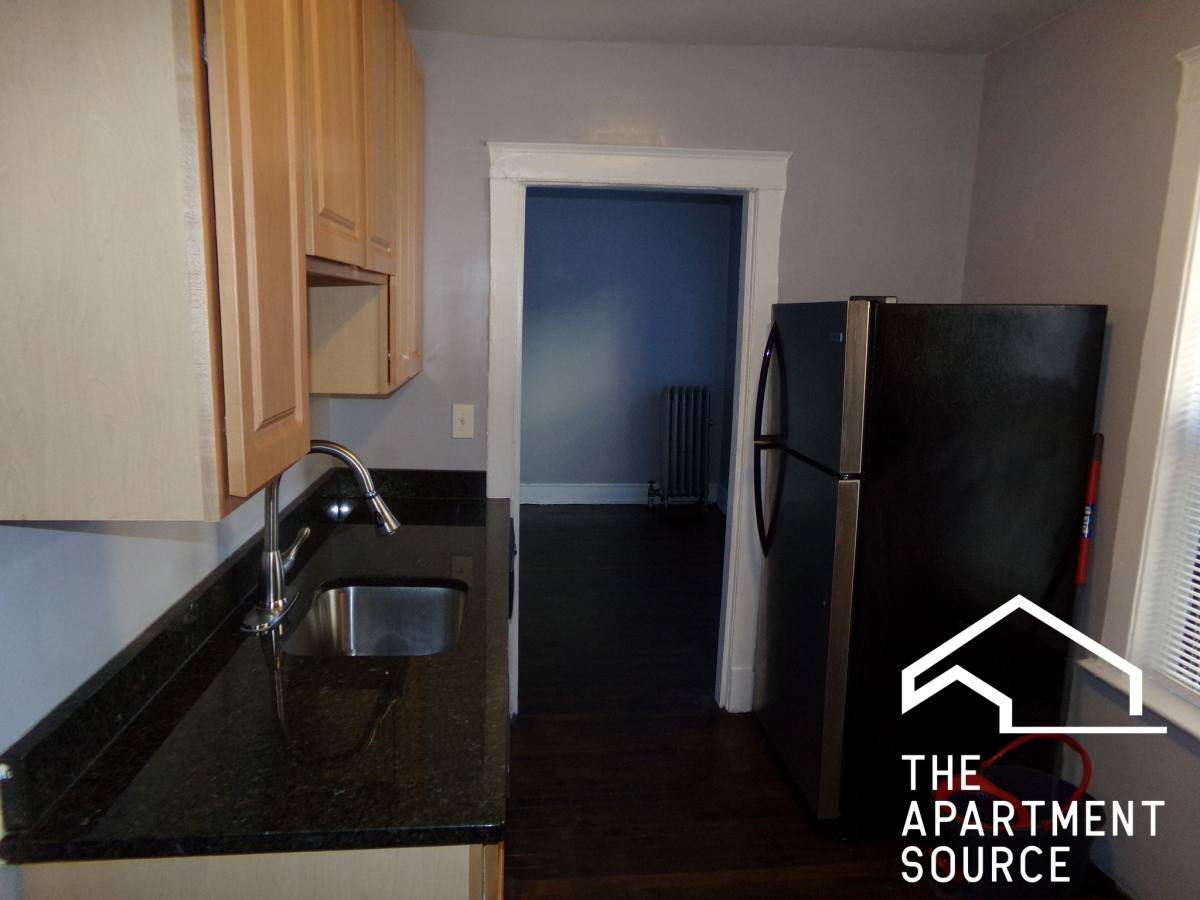 Apartment for rent at 3606 W Sunnyside Ave #3, Chicago, IL 60625