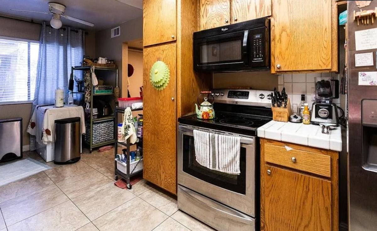 Condo for rent at 42935 15th St W, Lancaster, CA 93534
