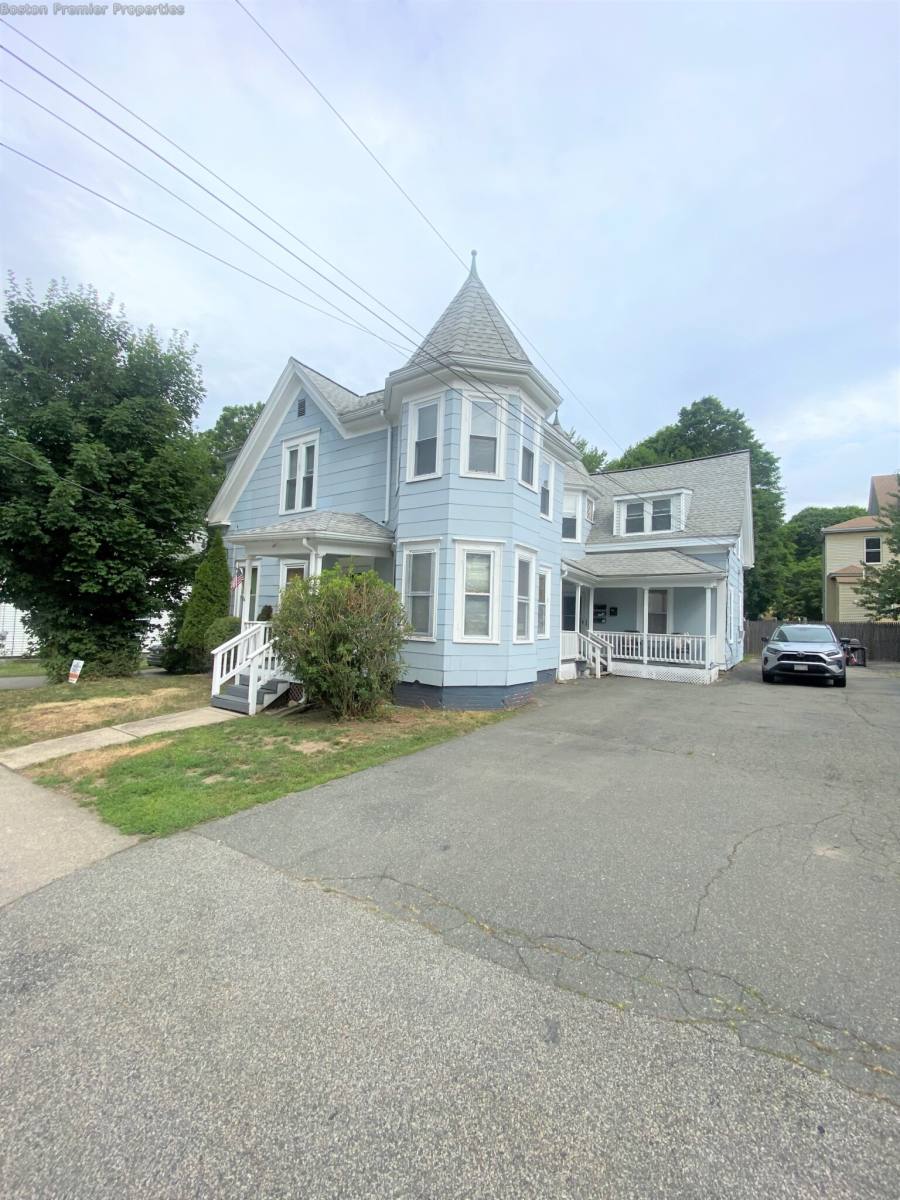 Apartment for rent at 51 Reed #1, Rockland, MA 02370