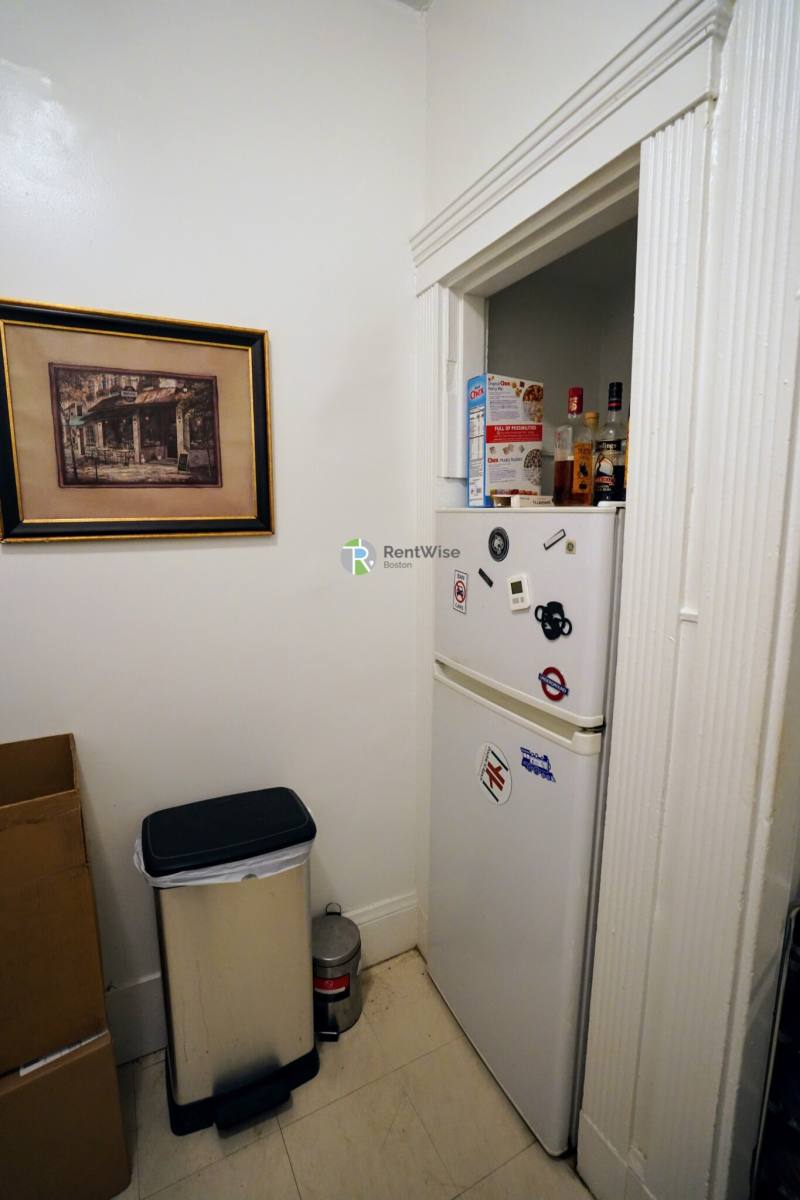 Apartment for rent at 63 Brighton Ave #1, Allston, MA 02134