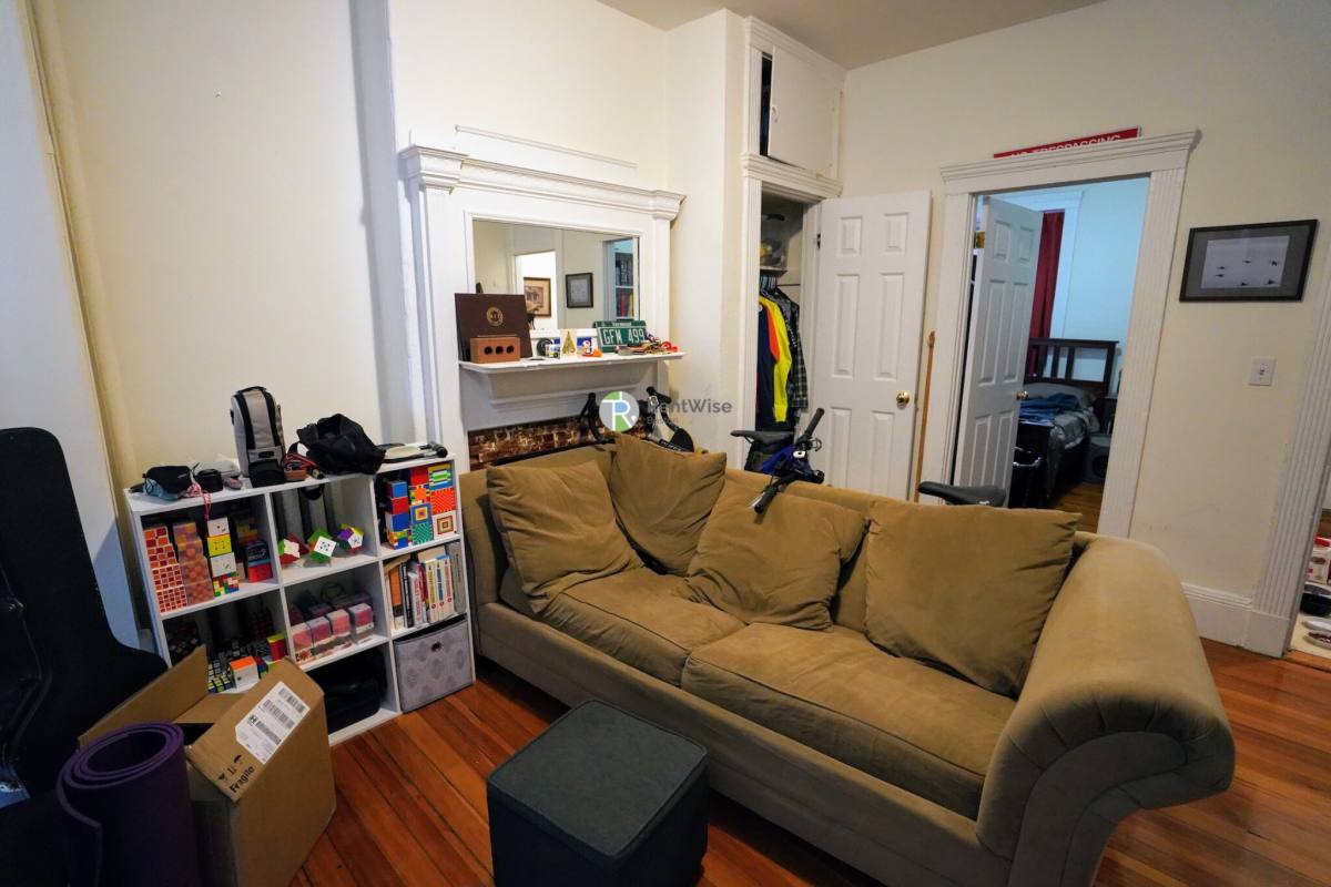 Apartment for rent at 63 Brighton Ave #1, Allston, MA 02134