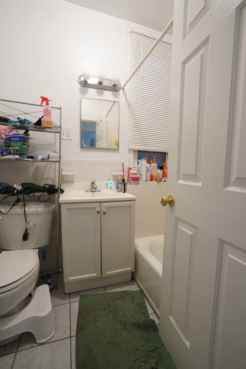 Apartment for rent at 81 Brighton Ave #2, Allston, MA 02134