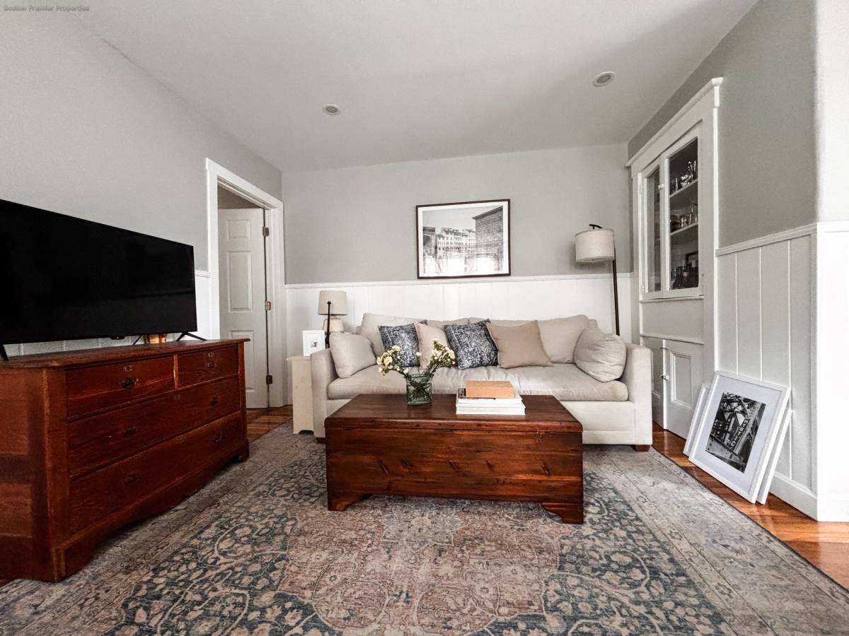 Apartment for rent at 47 Laurel St #1, East Weymouth, MA 02189