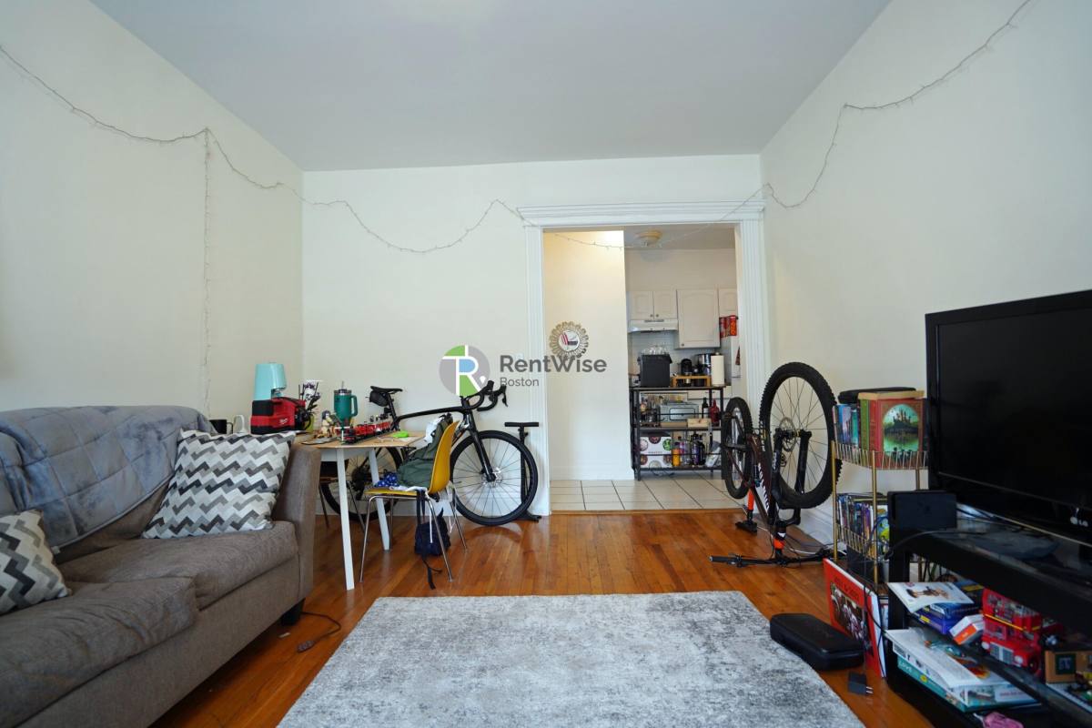 Apartment for rent at 1298 Commonwealth Ave #38, Allston, MA 02134