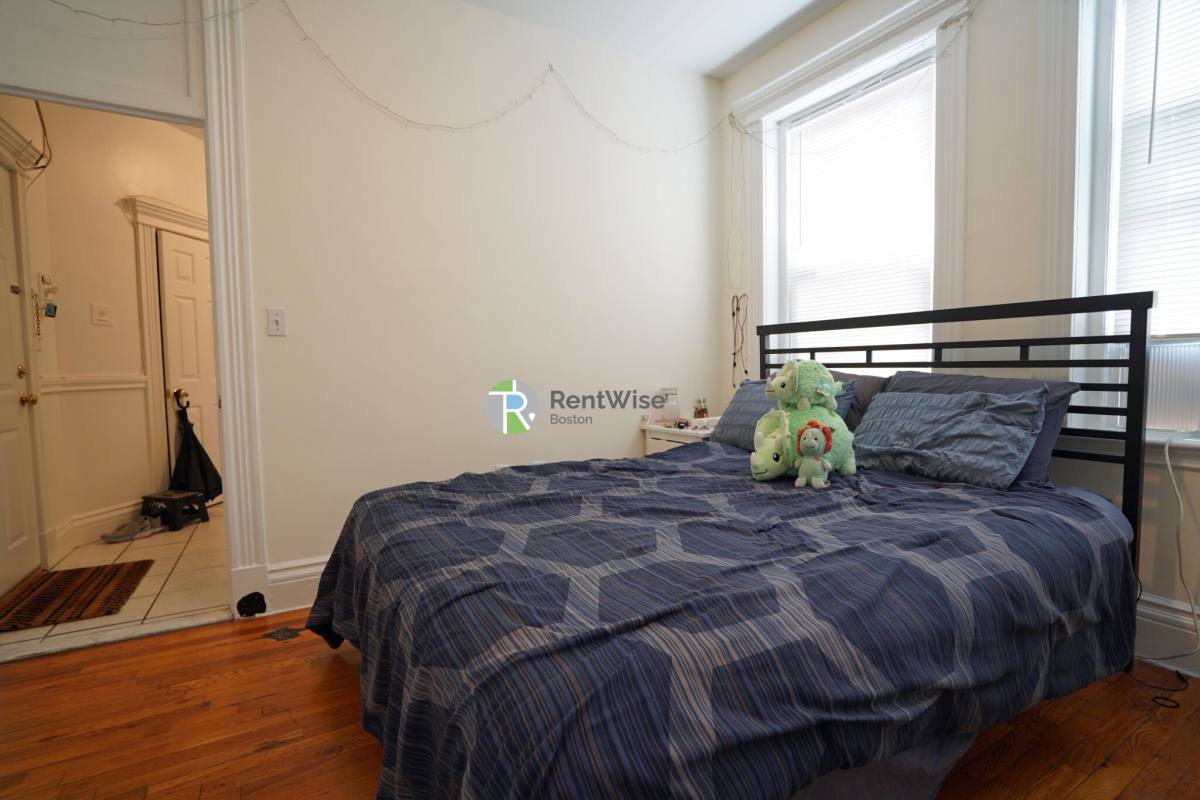 Apartment for rent at 1298 Commonwealth Ave #38, Allston, MA 02134