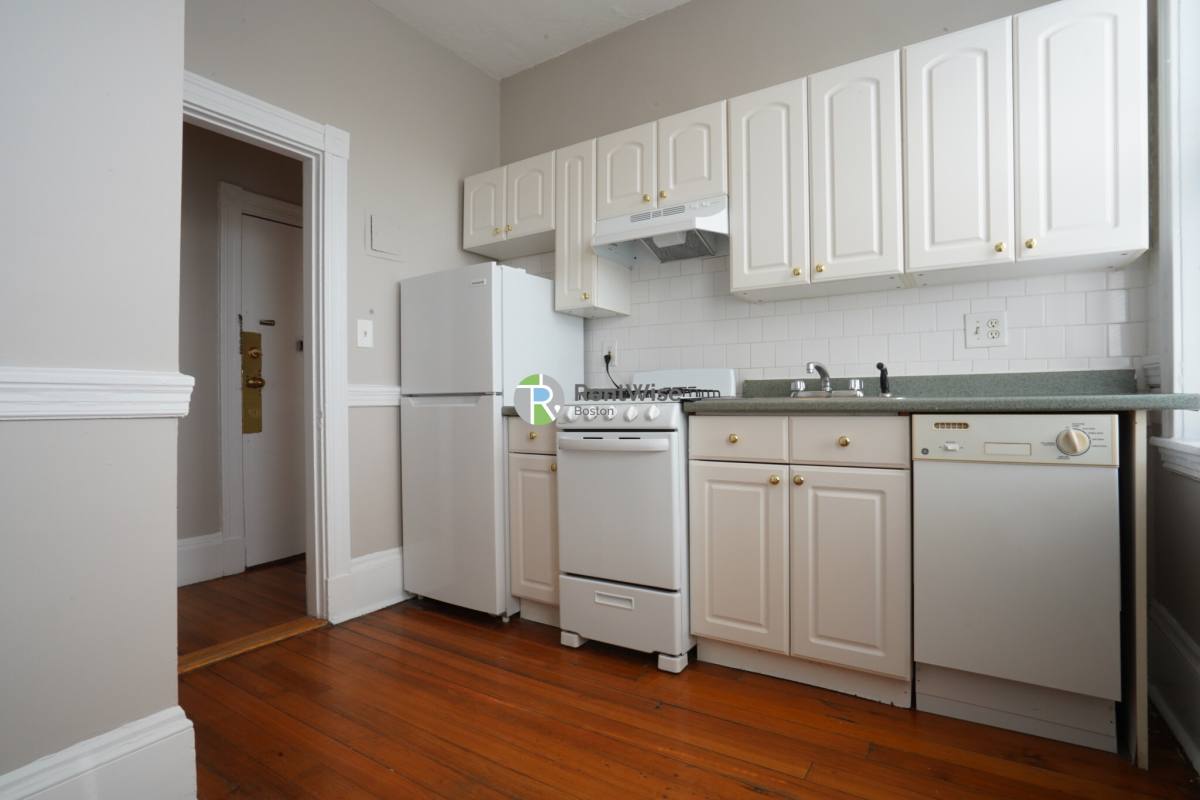 Apartment for rent at 56 Gardner #15, Allston, MA 02134