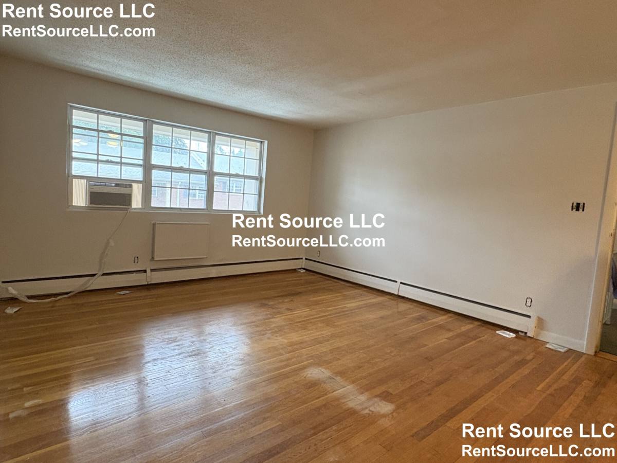 Apartment for rent at 29-2 Arlington Rd #6, Woburn, MA 01801