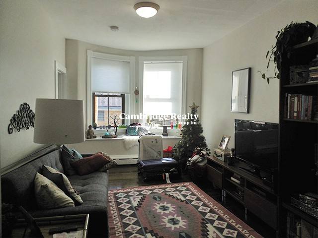 Apartment for rent at 114 Willow St #2T, Cambridge, MA 02141
