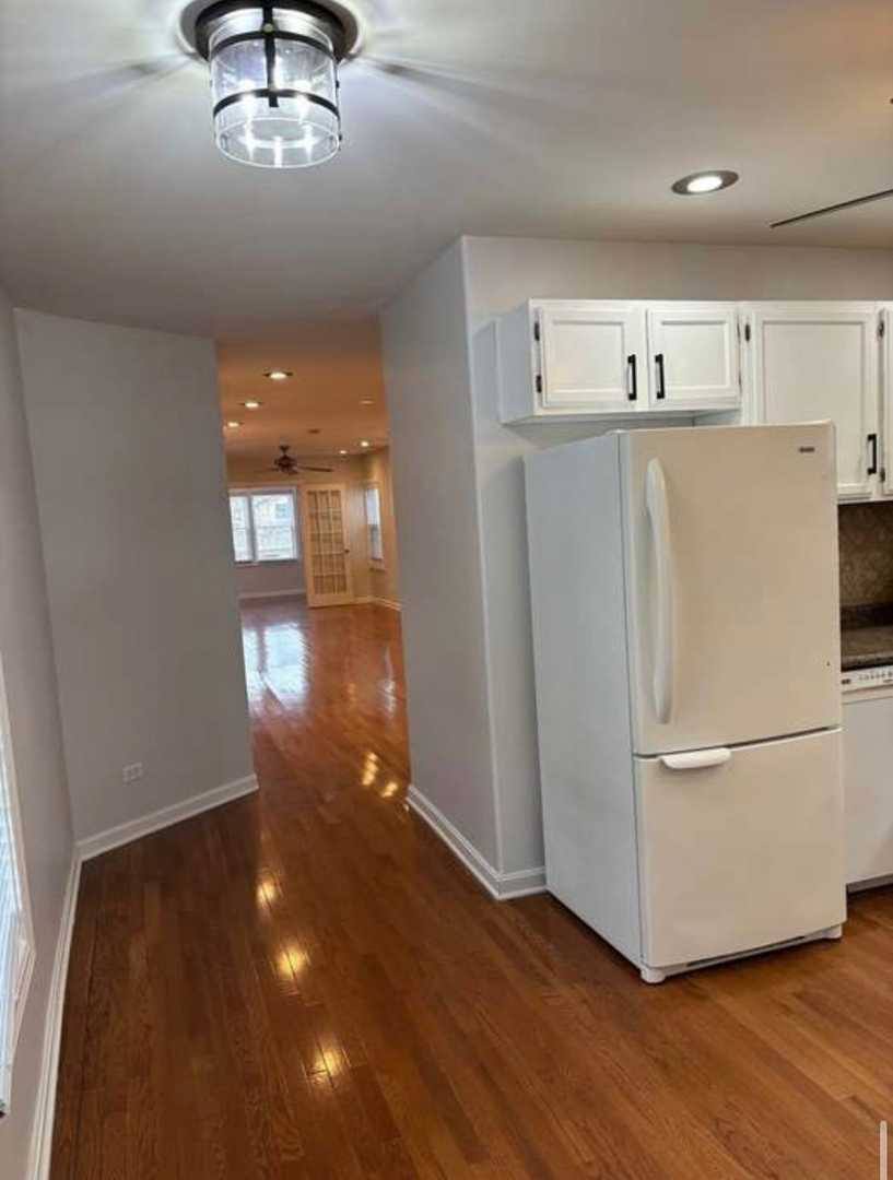 Apartment for rent at 3748 S Wallace St #2, Chicago, IL 60609