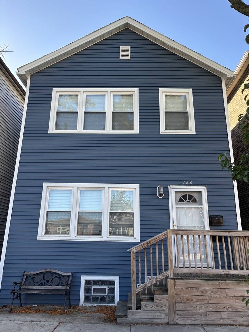 Apartment for rent at 3748 S Wallace St #2, Chicago, IL 60609