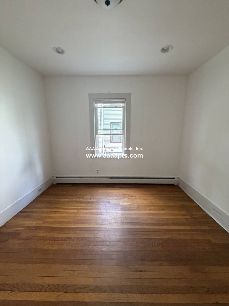 Apartment for rent at 333 Medford St #1L, Malden, MA 02148