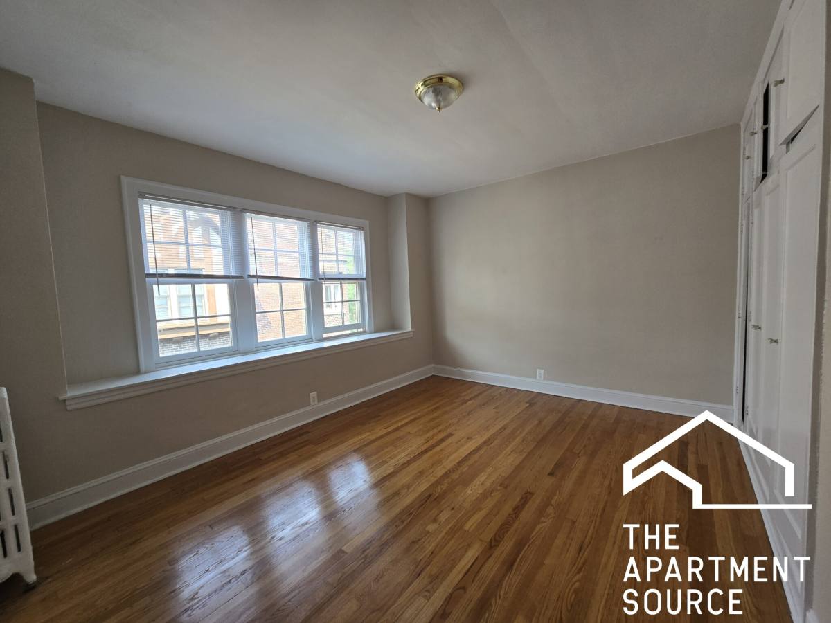 Apartment for rent at 1107 Lake St #3S, Evanston, IL 60201