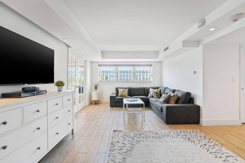 Apartment for rent at 1881 Washington Ave #5H, Miami Beach, FL 33139