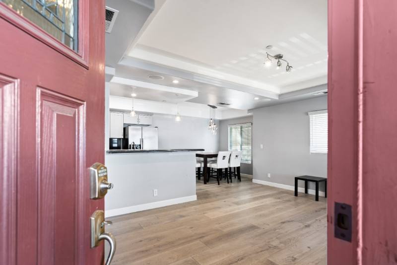 Townhouse for rent at 108 Balbach St, San Jose, CA 95110