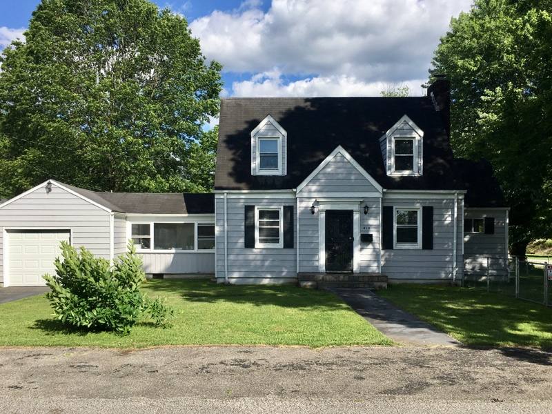 House for rent at 610 41st St SE, Charleston, WV 25304