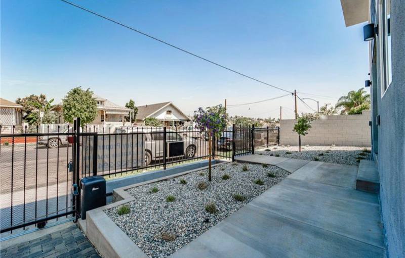 Townhouse for rent at 2520 Boulder St, Los Angeles, CA 90033