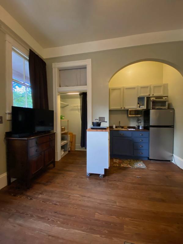 Apartment for rent at 203 W 35th St, Savannah, GA 31401