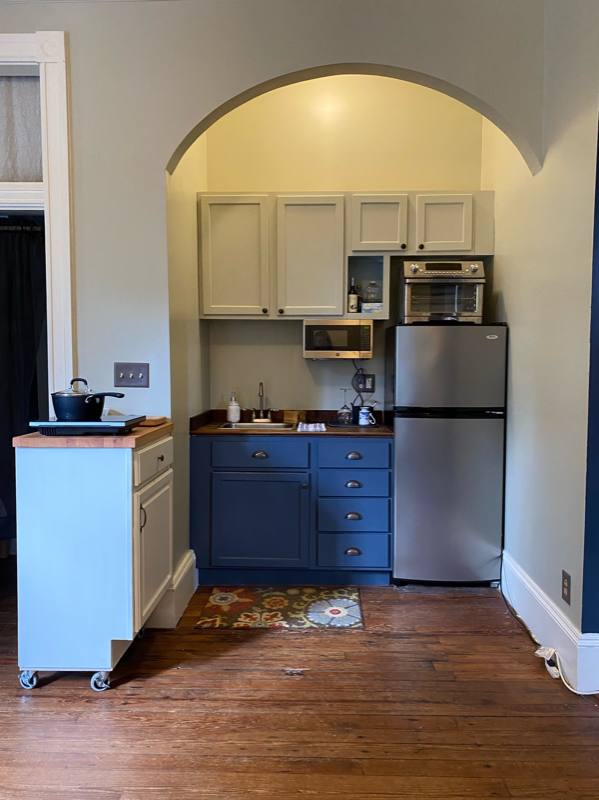 Apartment for rent at 203 W 35th St, Savannah, GA 31401