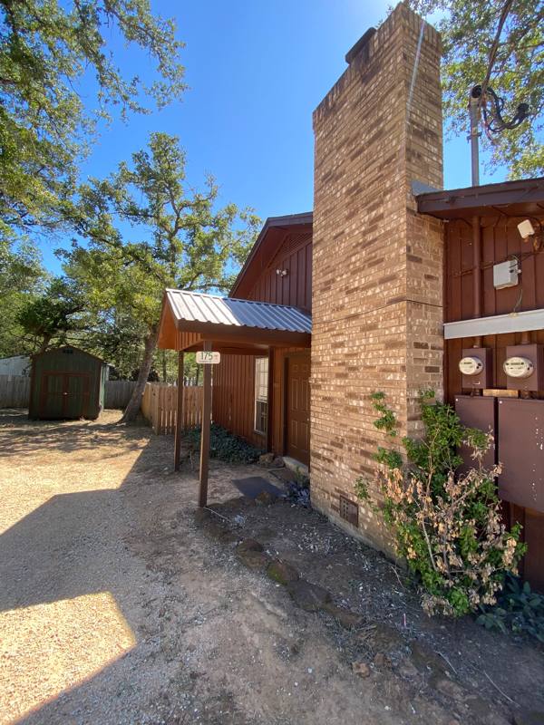 House for rent at 175 Shawnee Dr #A, Smithville, TX 78957