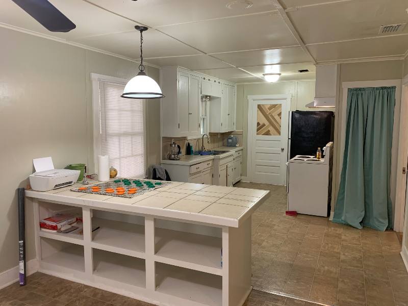 House for rent at 614 W Lee Ave, Kingsville, TX 78363