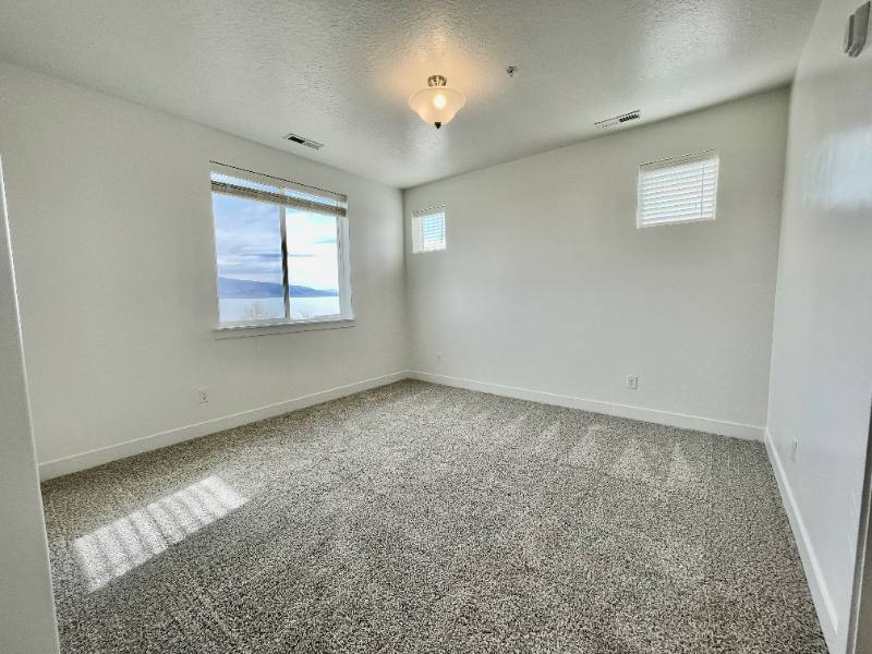 Condo for rent at 673 N 380 W, Vineyard, UT 84059