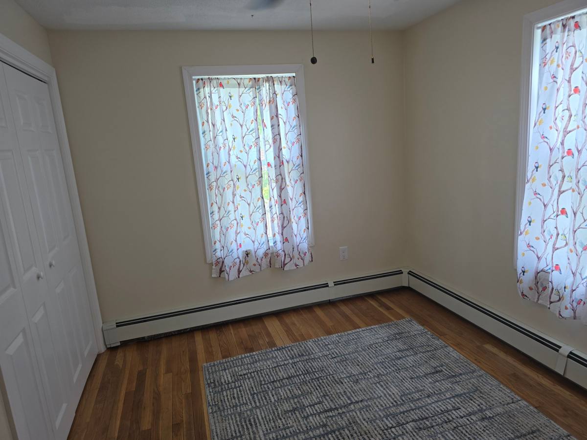 House for rent at 15 Holly Dr, Nashua, NH 03064