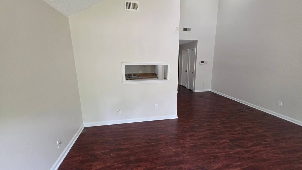 House for rent at 613 McWhirter Ave, Memphis, TN 38127