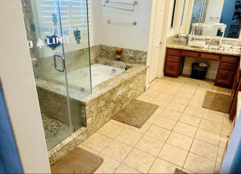 Apartment for rent at 13238 Wooden Gate Way, Corona, CA 92880