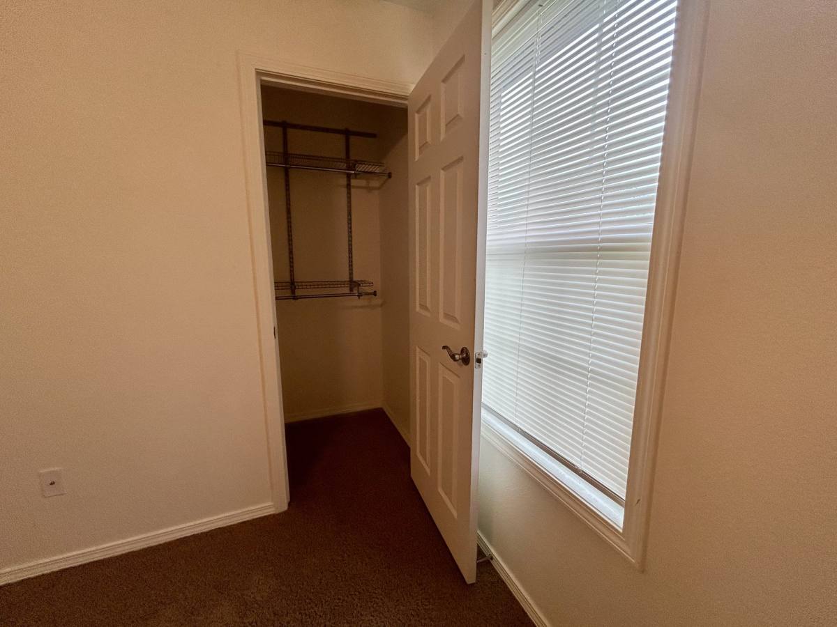 Apartment for rent at 63020 E 285 Court #A, Grove, OK 74344
