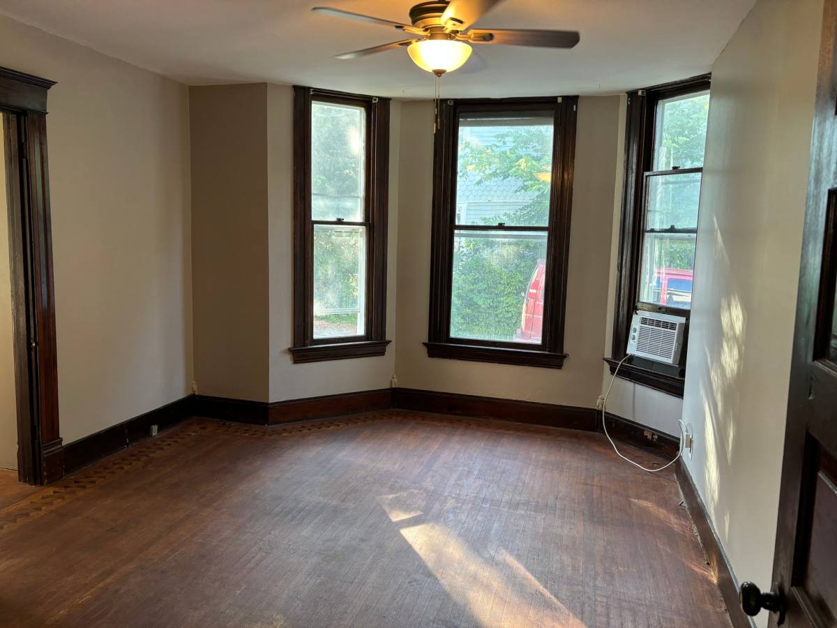 Apartment for rent at 600 N Main St #B, Edwardsville, IL 62025