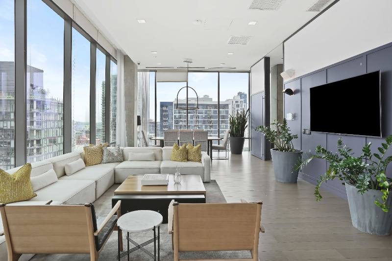 Apartment for rent at 199 W Hubbard St, Chicago, IL 60654