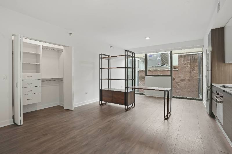 Apartment for rent at 199 W Hubbard St, Chicago, IL 60654