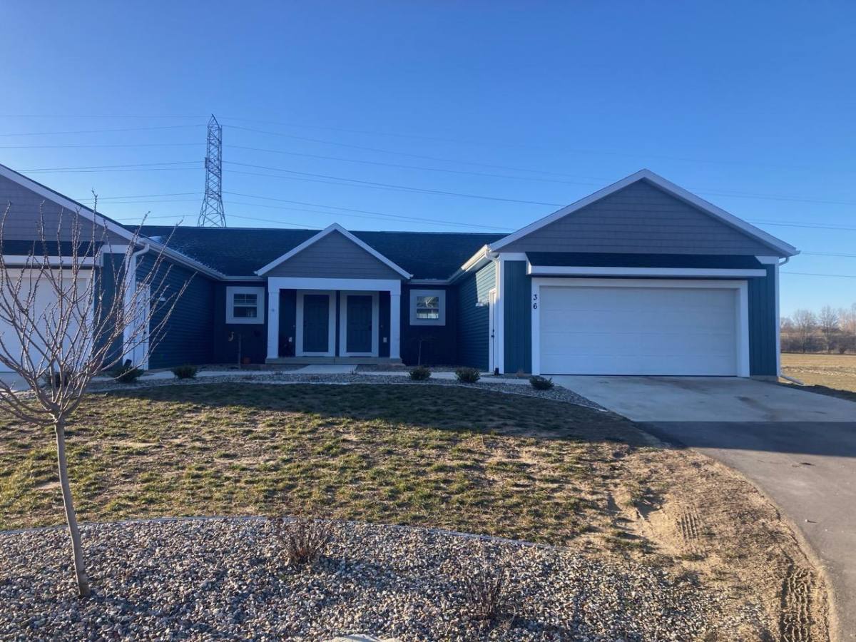 Townhouse for rent at 30 Ransom St SW, Grandville, MI 49418