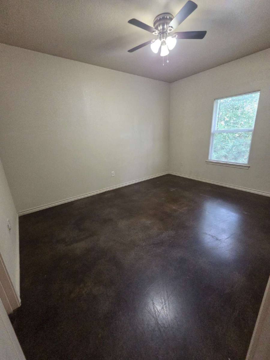 Townhouse for rent at 3712 Mandy Dr #1, Granbury, TX 76048