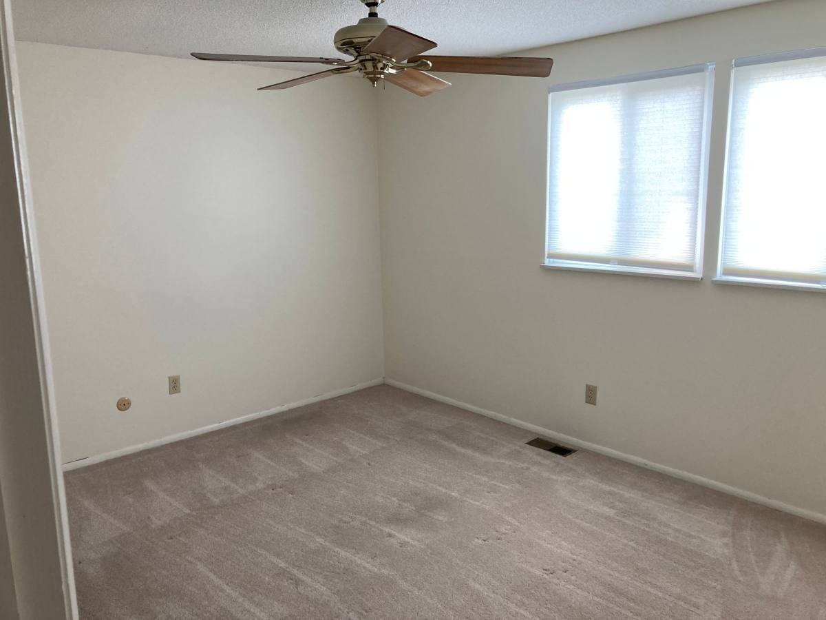 House for rent at 585 Meadowview Lane, Greenwood, IN 46142