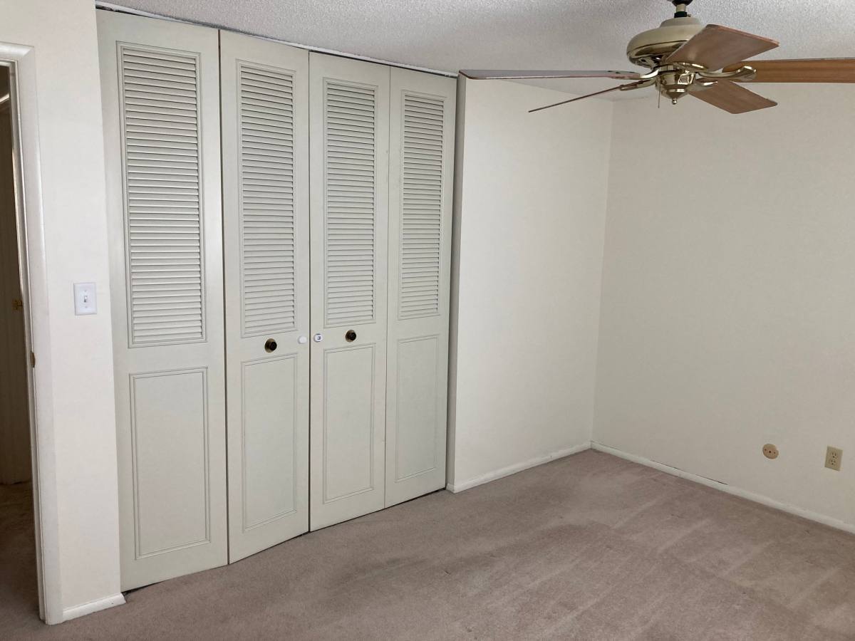 House for rent at 585 Meadowview Lane, Greenwood, IN 46142