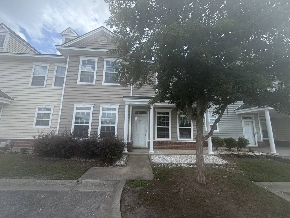 House for rent at 607 Atkinson Dr, Hinesville, GA 31313