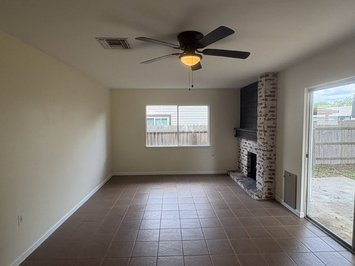 House for rent at 9407 Points Edge, San Antonio, TX 78250