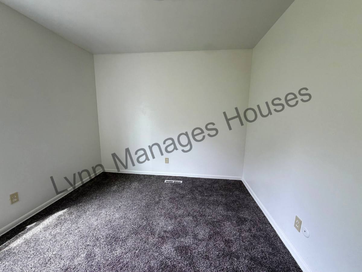 Townhouse for rent at 611 W 5th St, Cheyenne, WY 82007