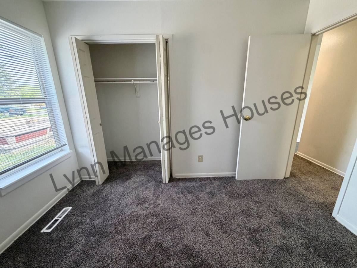Townhouse for rent at 611 W 5th St, Cheyenne, WY 82007
