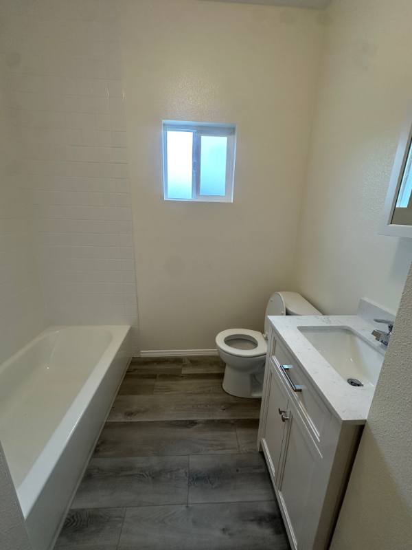 Apartment for rent at 2715 1 2 Alsace Ave #2715 One Half, Los Angeles, CA 90016