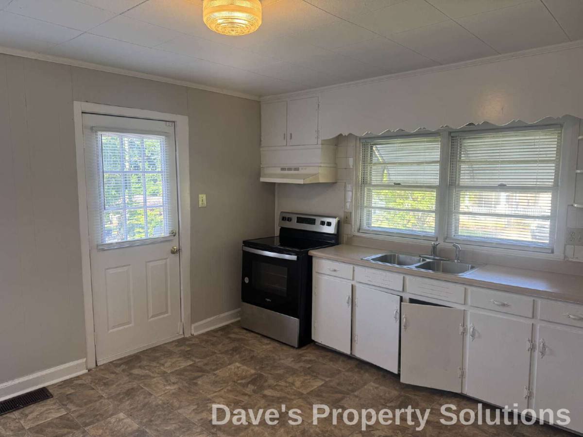House for rent at 440 Buick St NE, Winston Salem, NC 27101