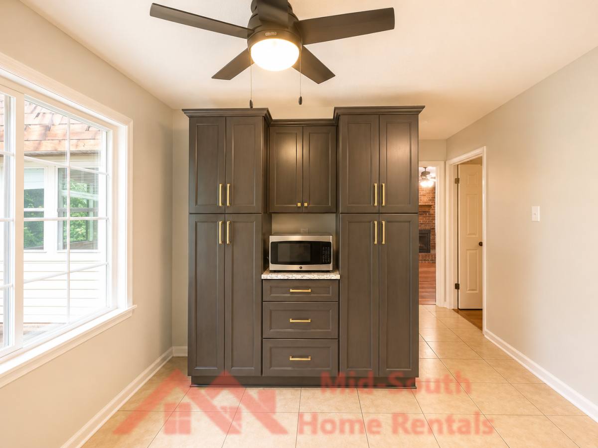 House for rent at 6934 Wynterhall Dr, Germantown, TN 38138