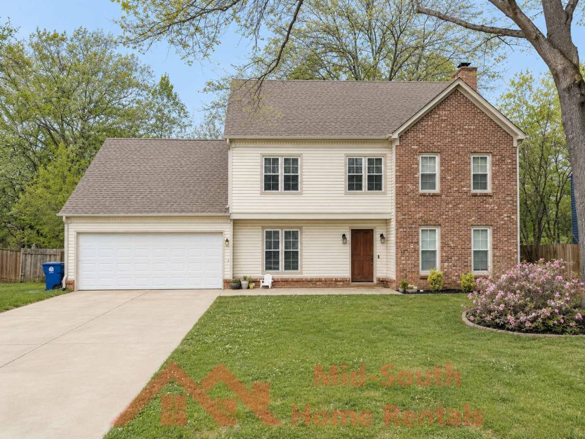 House for rent at 6934 Wynterhall Dr, Germantown, TN 38138