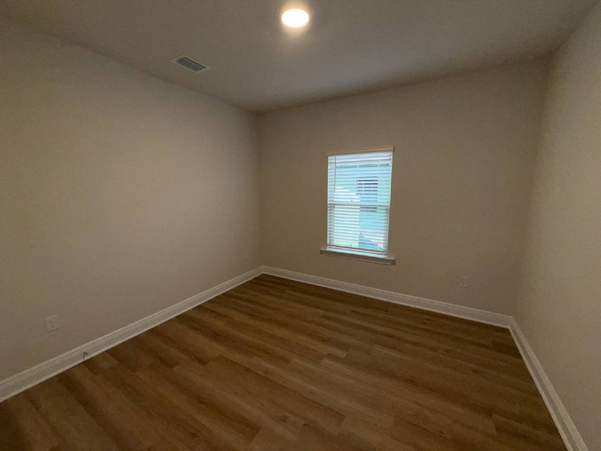 House for rent at 31697 Lyon Rd, Daphne, AL 36527